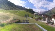 Archiviertes Webcam Bild: Obergurgl: Blick zur Piste vom Hotel Edelweiss & Gurgl am 23.07.2026 um 10:14 Uhr