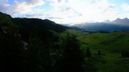 Archiviertes Webcam Bild: Blick auf das Arosa Bärenland am 04.07.2026 um 06:33 Uhr