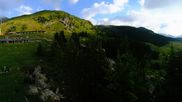 Archiviertes Webcam Bild: Blick auf das Arosa Bärenland am 04.07.2026 um 08:33 Uhr