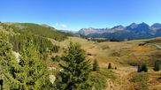 Archiviertes Webcam Bild: Blick auf das Arosa Bärenland am 12.10.2026 um 12:52 Uhr
