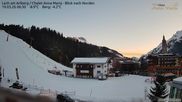 Archiviertes Webcam Bild: Lech am Arlberg: Ausblick Chalet Anna Maria zur Piste am 19.03.2026 um 06:06 Uhr