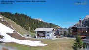 Archiviertes Webcam Bild: Lech am Arlberg: Ausblick Chalet Anna Maria zur Piste am 01.05.2026 um 12:23 Uhr