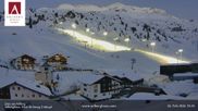 Archived webcam image showing Hotel Arlberghaus at Zürs on 26 Feb 2026 at 18:56