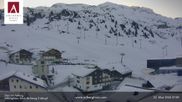 Archived webcam image showing Hotel Arlberghaus at Zürs on 22 Mar 2026 at 07:43