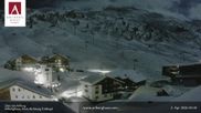 Archived webcam image showing Hotel Arlberghaus at Zürs on 2 Apr 2026 at 00:15