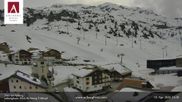 Archiviertes Webcam Bild: Hotel Arlberghaus in Zürs mit Blick auf den Weltcuphang am 12.04.2026 um 10:58 Uhr