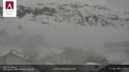 Archived webcam image showing Hotel Arlberghaus at Zürs on 13 Apr 2026 at 16:39