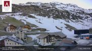 Archiviertes Webcam Bild: Hotel Arlberghaus in Zürs mit Blick auf den Weltcuphang am 01.05.2026 um 07:25 Uhr
