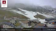 Archived webcam image showing Hotel Arlberghaus at Zürs on 7 May 2026 at 06:00