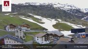Archived webcam image showing Hotel Arlberghaus at Zürs on 21 May 2026 at 06:53
