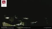 Archiviertes Webcam Bild: Hotel Arlberghaus in Zürs mit Blick auf den Weltcuphang am 27.08.2026 um 04:38 Uhr