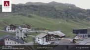 Archiviertes Webcam Bild: Hotel Arlberghaus in Zürs mit Blick auf den Weltcuphang am 27.08.2026 um 06:38 Uhr