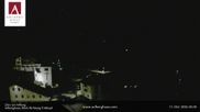 Archiviertes Webcam Bild: Hotel Arlberghaus in Zürs mit Blick auf den Weltcuphang am 11.10.2026 um 00:18 Uhr
