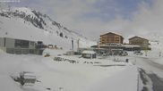 Archived webcam image showing Jägeralpe: View Ski Hotel on 1 Apr 2026 at 10:59