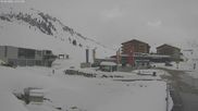 Archived webcam image showing Jägeralpe: View Ski Hotel on 1 Apr 2026 at 16:59