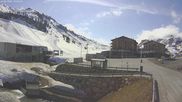 Archiviertes Webcam Bild: Warth: Hotel Jägeralpe am 15.04.2026 um 16:32 Uhr