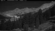 Archived webcam image showing Mittergrat mountain hut on 26 Feb 2026 at 00:54