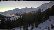 Archived webcam image showing Mittergrat mountain hut on 26 Feb 2026 at 06:54