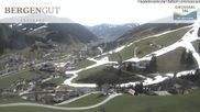 Archiviertes Webcam Bild: Grossarl: Aparthotel Bergengut am 12.04.2026 um 14:43 Uhr