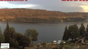 Archiviertes Webcam Bild: Blick auf den Titisee im Schwarzwald am 03.08.2026 um 20:01 Uhr