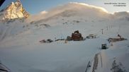 Archived webcam image showing Plan Maison / Breuil Cervinia on 1 Apr 2026 at 08:12