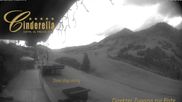 Archiviertes Webcam Bild: Obertauern: Sporthotel Cinderella am 12.07.2026 um 07:54 Uhr