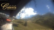 Archiviertes Webcam Bild: Obertauern: Sporthotel Cinderella am 12.07.2026 um 12:54 Uhr
