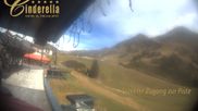 Archiviertes Webcam Bild: Obertauern: Sporthotel Cinderella am 10.10.2026 um 12:43 Uhr