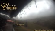 Archiviertes Webcam Bild: Obertauern: Sporthotel Cinderella am 10.10.2026 um 16:43 Uhr