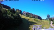 Archiviertes Webcam Bild: Ofterschwang: Talstation Ossi-Reichert-Bahn am 20.06.2026 um 08:16 Uhr