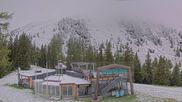 Archived webcam image showing Top station of the Höfi Express II lift on 11 Jun 2026 at 07:45