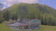 Archiviertes Webcam Bild: Hauser Kaibling: Bergstation Höfi Express II am 12.07.2026 um 12:51 Uhr