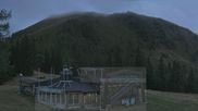 Archived webcam image showing Top station of the Höfi Express II lift on 18 Aug 2026 at 20:41