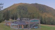Archived webcam image showing Top station of the Höfi Express II lift on 26 Aug 2026 at 06:48