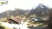 Archiviertes Webcam Bild: Kleinwalsertal: Zafernalift Bergstation am 03.05.2026 um 16:08 Uhr