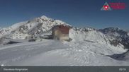 Archived webcam image showing Diavolezza - Top station on 3 Apr 2026 at 09:26