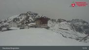 Archiviertes Webcam Bild: Diavolezza: Berghaus und Bergstation am 12.04.2026 um 13:54 Uhr