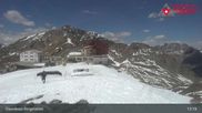 Archiviertes Webcam Bild: Diavolezza: Berghaus und Bergstation am 28.05.2026 um 13:33 Uhr