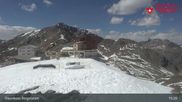 Archiviertes Webcam Bild: Diavolezza: Berghaus und Bergstation am 28.05.2026 um 15:33 Uhr