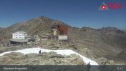 Archiviertes Webcam Bild: Diavolezza: Berghaus und Bergstation am 12.07.2026 um 11:42 Uhr