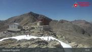 Archiviertes Webcam Bild: Diavolezza: Berghaus und Bergstation am 12.07.2026 um 15:42 Uhr