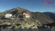 Archiviertes Webcam Bild: Diavolezza: Berghaus und Bergstation am 26.08.2026 um 08:33 Uhr