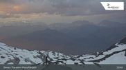 Archiviertes Webcam Bild: Davos: Parsenn-Weissfluhjoch am 28.05.2026 um 01:13 Uhr