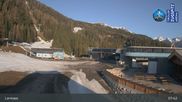 Archived webcam image showing Lermoos - Hochmoos Express Lift Top Station on 17 Apr 2026 at 08:39