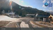 Archived webcam image showing Lermoos - Hochmoos Express Lift Top Station on 17 Apr 2026 at 17:39