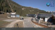 Archived webcam image showing Lermoos - Hochmoos Express Lift Top Station on 1 May 2026 at 09:48