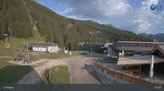 Archived webcam image showing Lermoos - Hochmoos Express Lift Top Station on 29 Jul 2026 at 07:39