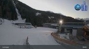Archived webcam image showing Lermoos - Hochmoos Express Lift Top Station on 26 Feb 2026 at 01:58