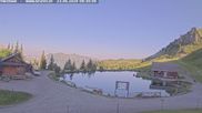 Archiviertes Webcam Bild: Engelberg: Härzlisee und Kräuterhütte am 23.06.2026 um 08:25 Uhr