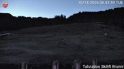 Archiviertes Webcam Bild: Talstation Skilift Brunni am 13.10.2026 um 07:44 Uhr